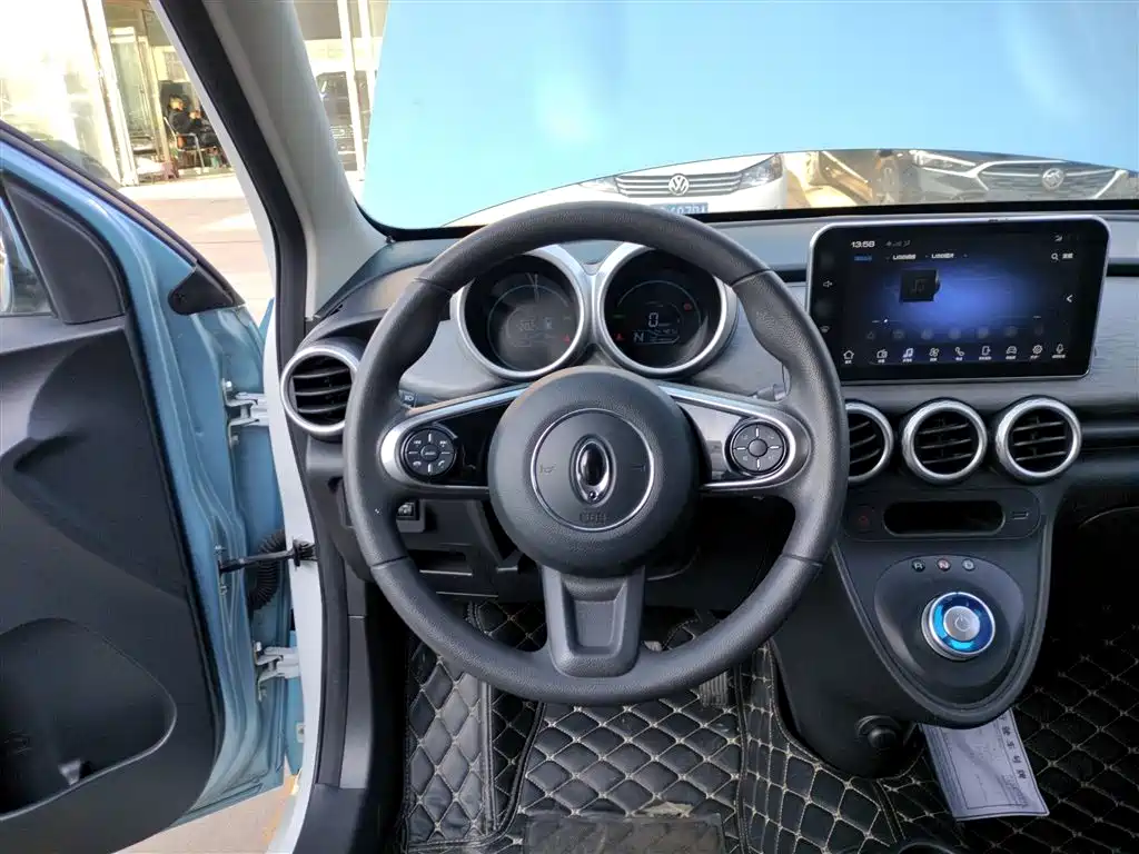 Фото машины 24