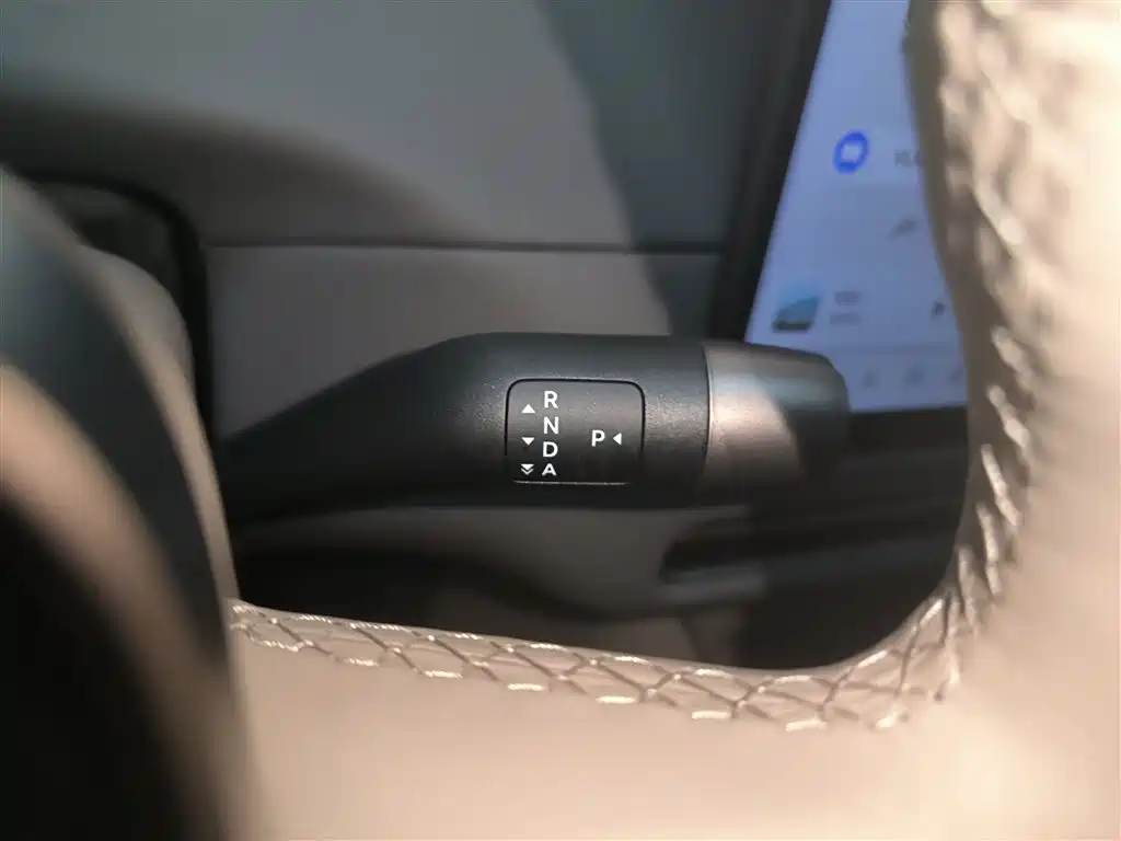 Ideal i8 2025 Standard Edition