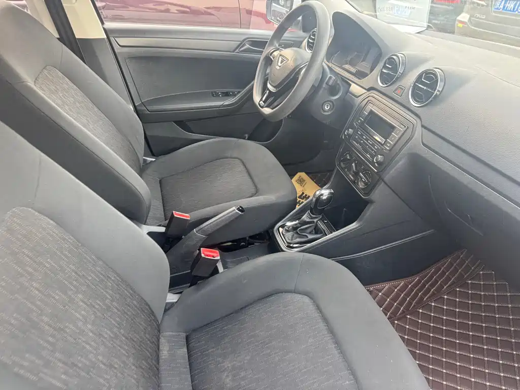 Jetta VA3 2021 1.5L automatic Upward Life version