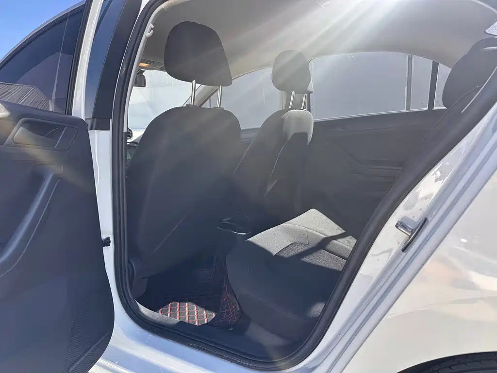 Jetta VA3 2021 1.5L automatic Upward Life version