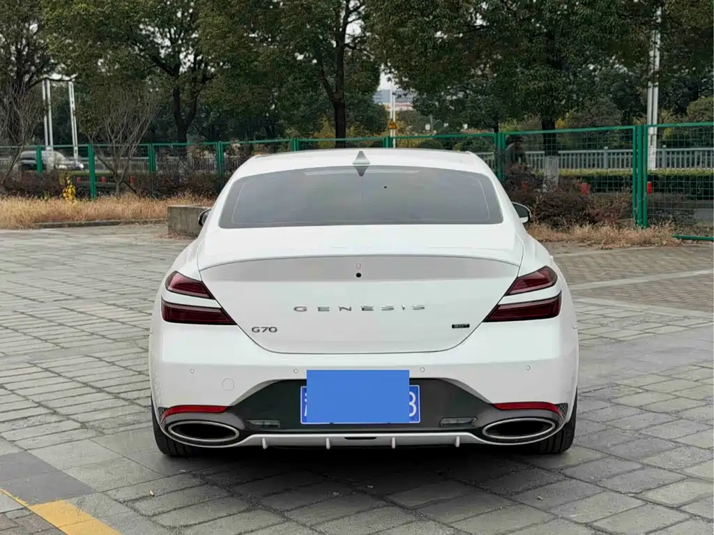 Genisys G70 2021 2.0T Rear Drive Deluxe Edition