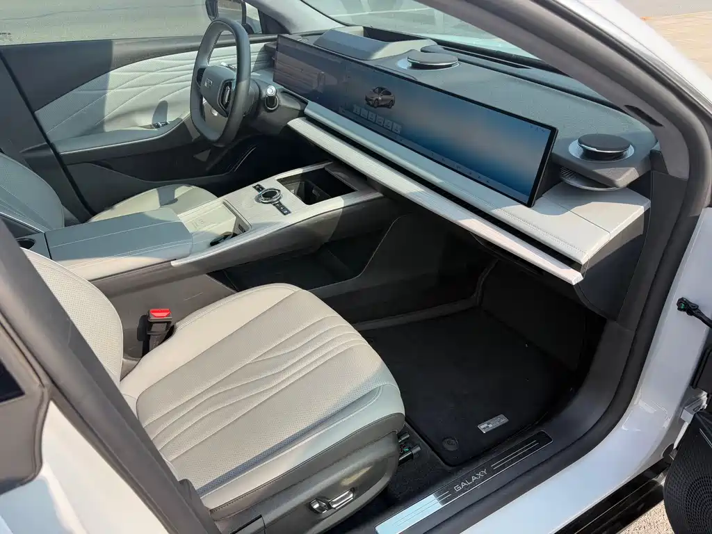 Galaxy E8 2024 550km rear drive MAX