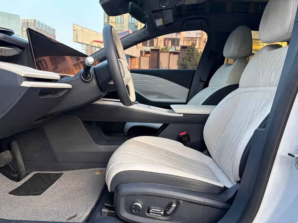 Galaxy E8 2024 665km rear-drive Starship Voyage version