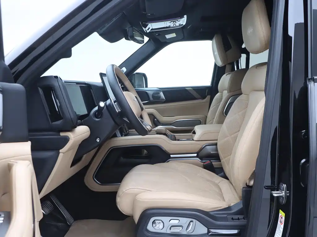 Leopard 8 2025 Zhiyong Ultimate Edition 7 Seats