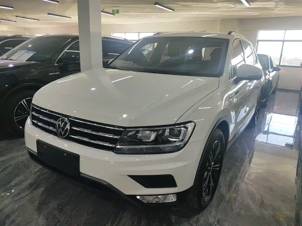 Tiguan L 2021 330TSI automatic two-wheel drive comfort edition