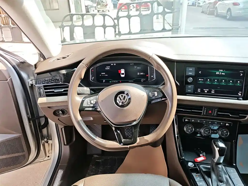 Passat 2019 380TSI Deluxe Edition Country VI