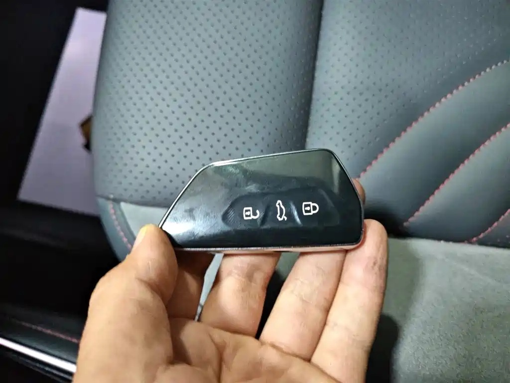 ID.4 CROZZ 2022 high-performance PRIME edition