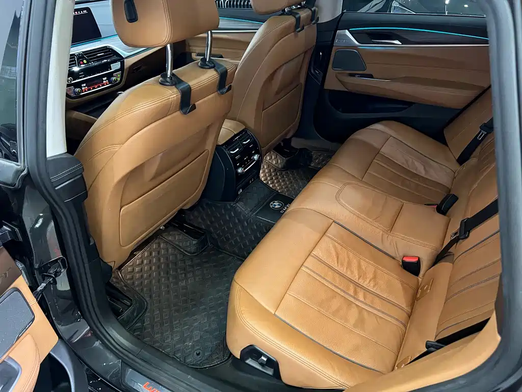 Фото машины 18