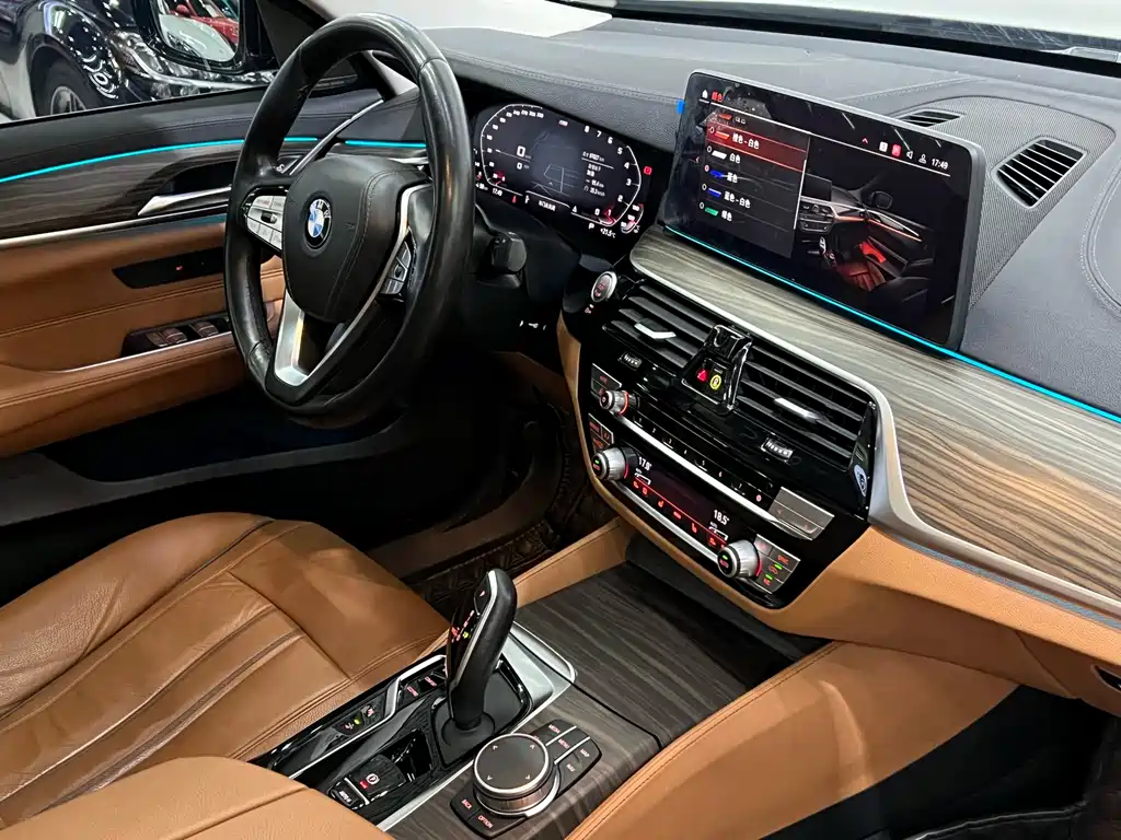 BMW 6 Series GT 2021 630i luxury design set