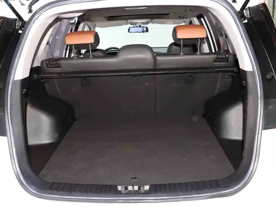 Vision X6 2020 1.4T CVT Premium Type