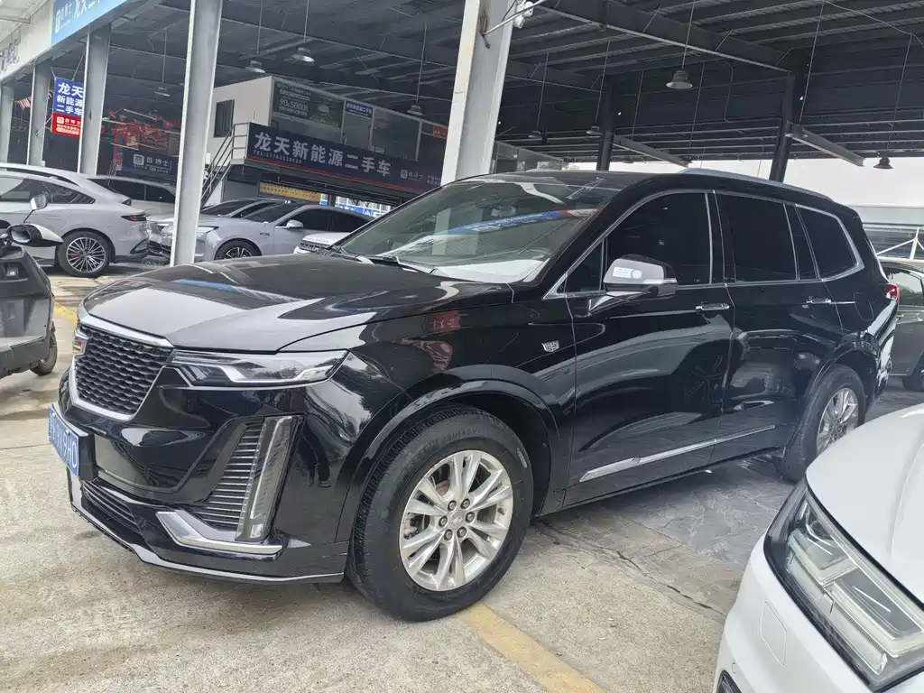 Cadillac XT6 2021 2.0T six-seater four-wheel drive fashion type
