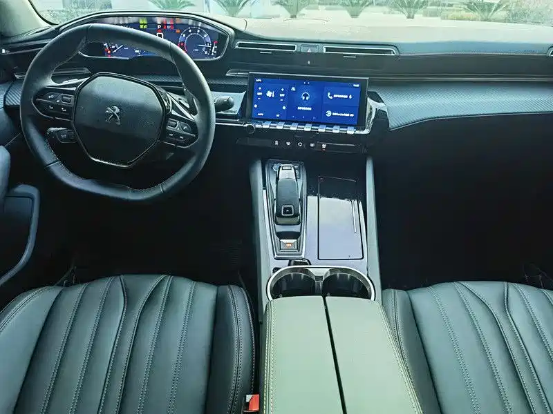 Peugeot 508 2022 model 508L 400THP PureTech driving Control version