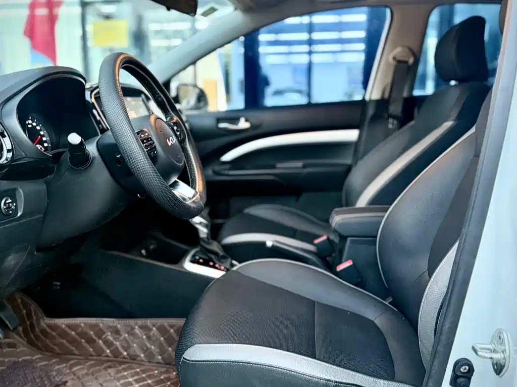 Yipao 2021 1.4L Automatic Fun Edition