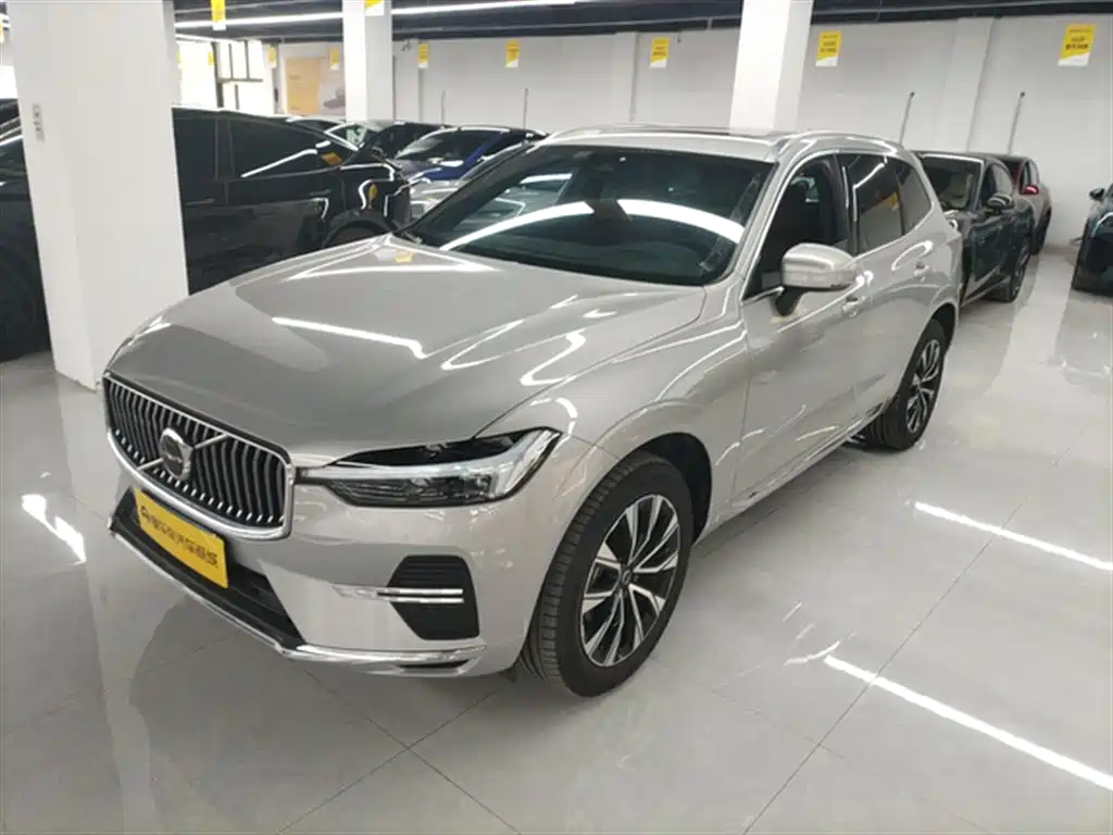 Volvo XC60 2023 B5 four-wheel drive Zhiyuan Deluxe Edition