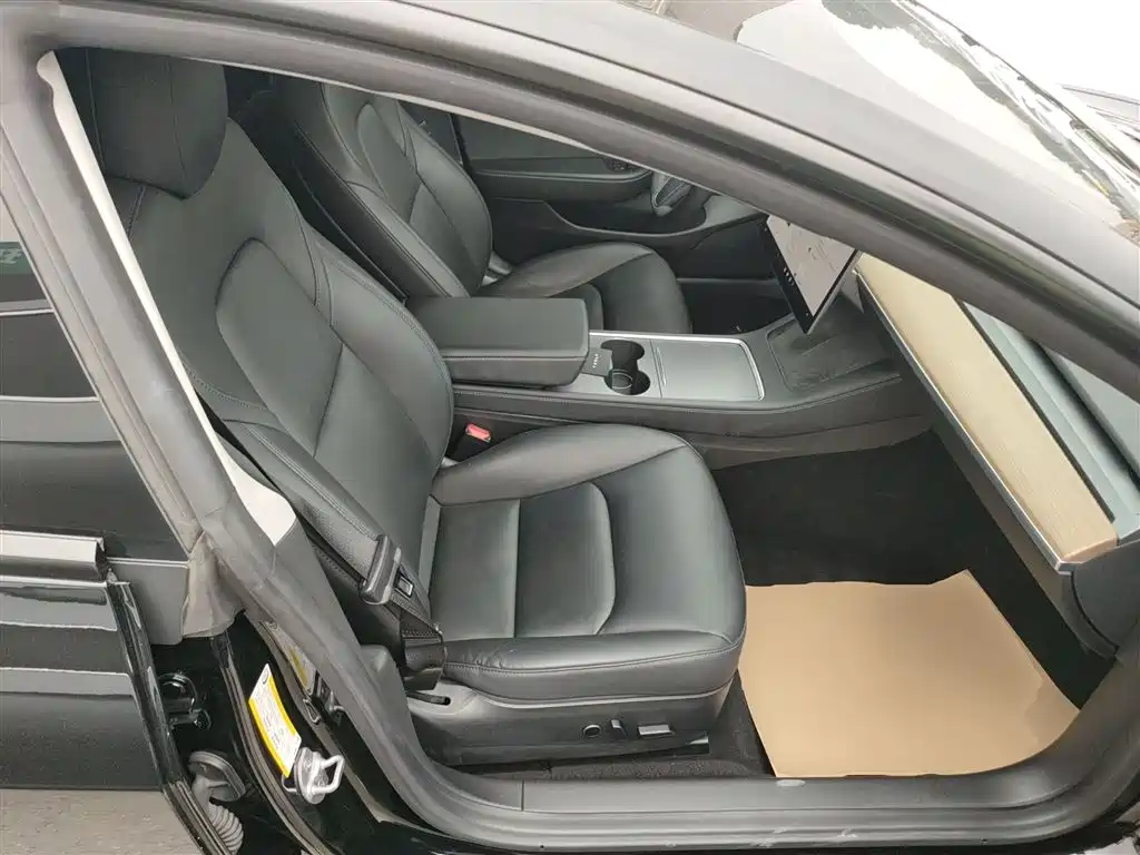 Фото машины 24