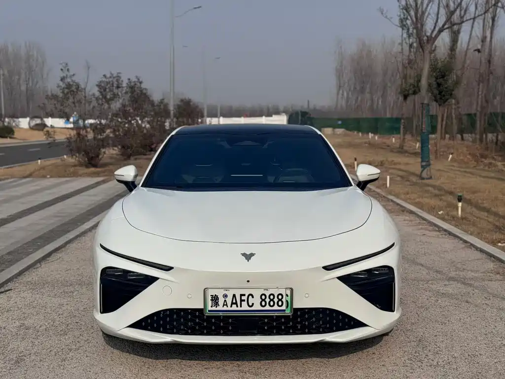 Nezha S 2022 extended range version 1160km rear drive medium version