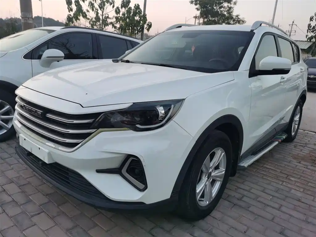 Jietu X70M 2021 1.5T DCT Luxury Partner Type 5 seats