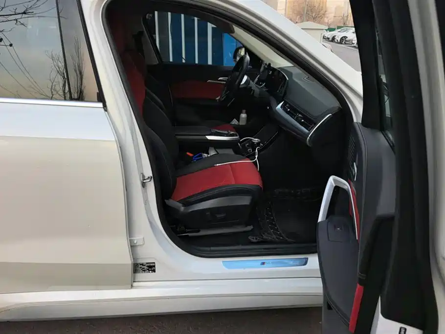 BMW iX1 2023 eDrive25L M sports Suit