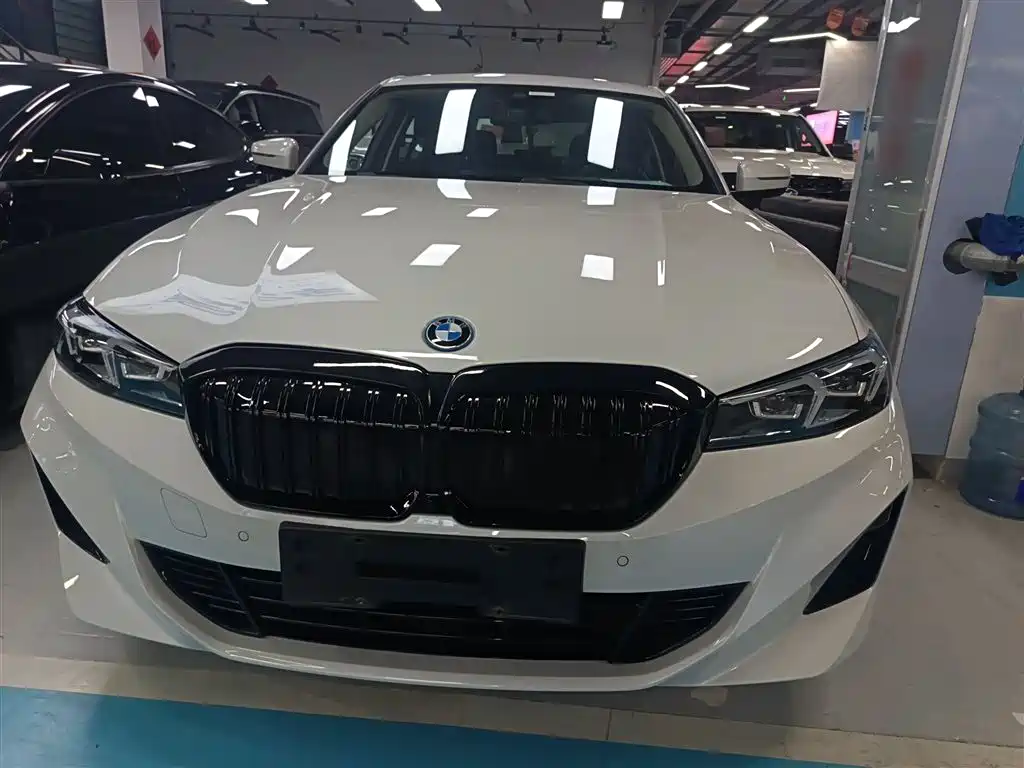 BMW i3 2024 eDrive 35 L