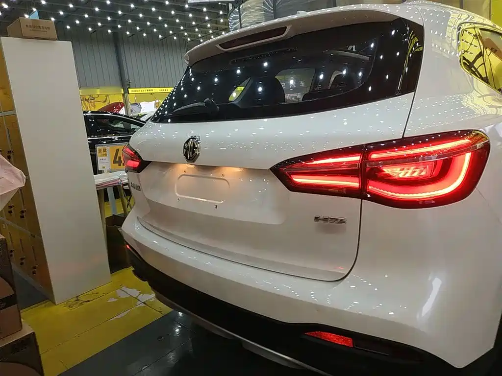 MG HS 2019 30T automatic two-wheel drive Trophy Super edition Country VI