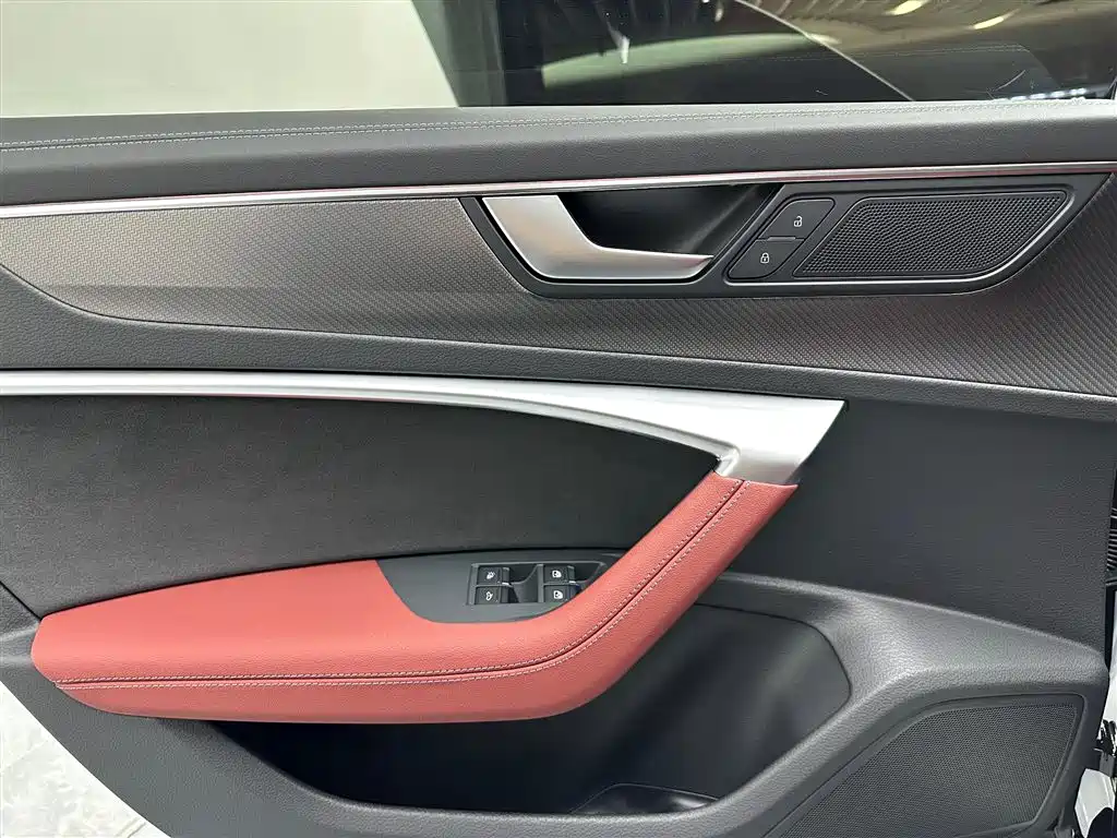 Фото машины 24