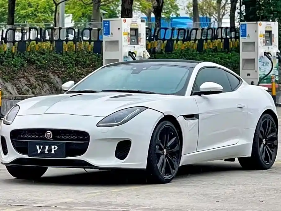Jaguar F-TYPE 2019 2.0T hardtop version
