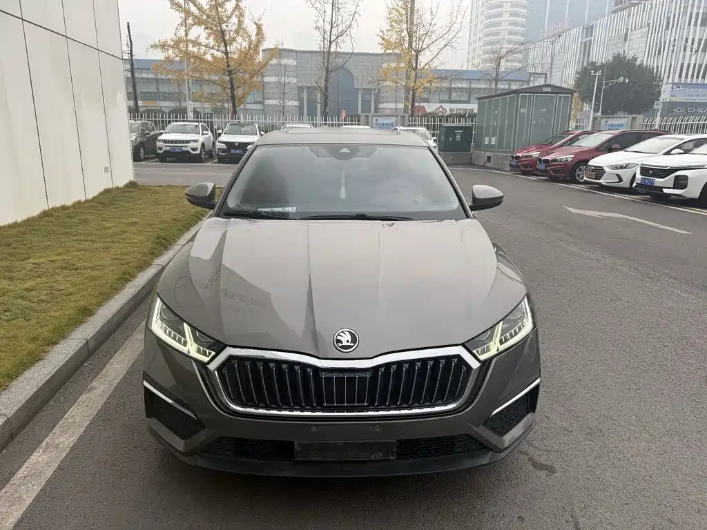 Octavia 2021 PRO ZI280 DSG Premium Edition
