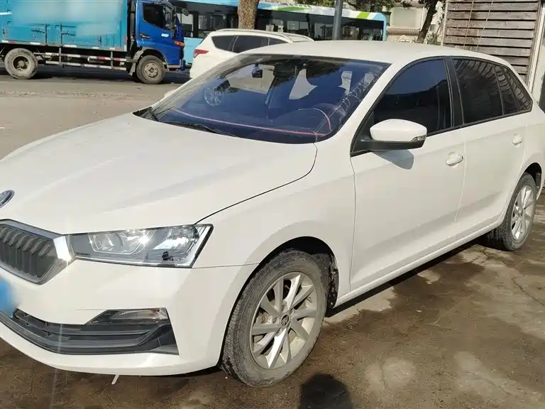 Xindong 2020 1.5L Automatic Standard Edition