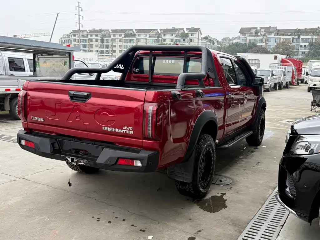 Humantu 2022 2.0T Bobcat simplified manual diesel four-wheel drive flagship large double HFC4DB2-2E