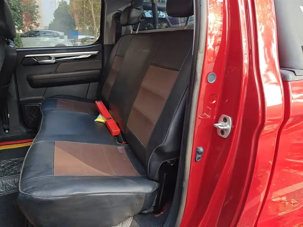 JAC T8 2020 2.0T diesel two-wheel drive luxury large double HFC4DB2-2E