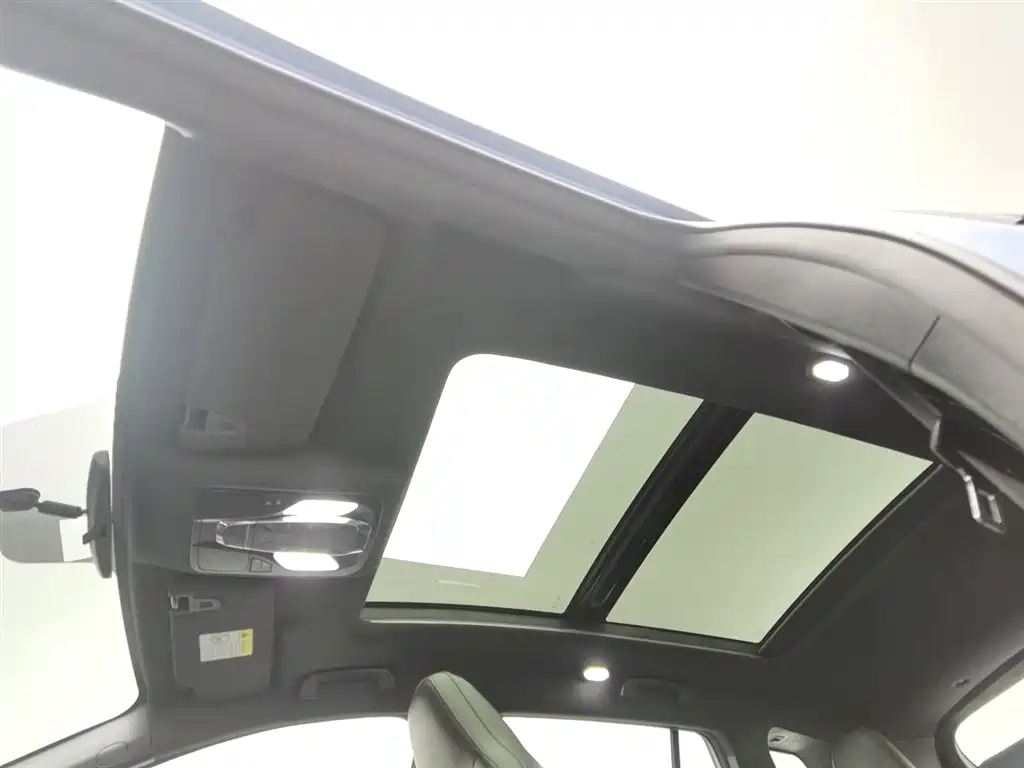 Seahorse 8S 2019 model 1.6 TGDI automatic Smart Version