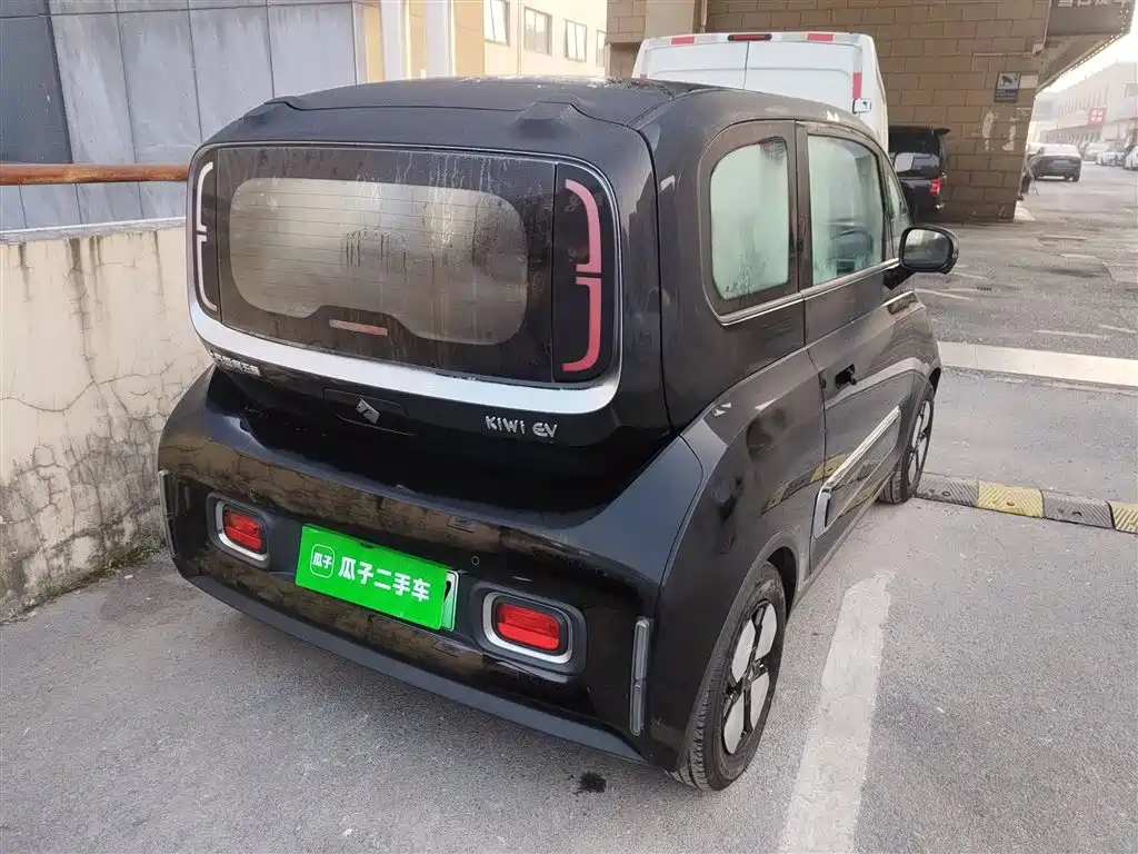 Baojun KiWi EV 2023 Smart Luxury Version Lithium Iron Phosphate