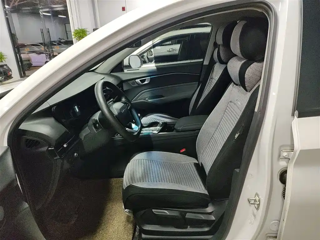 Baojun RC-6 2019 1.5T CVT 24-hour online elite type