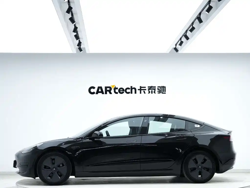 Фото машины 24