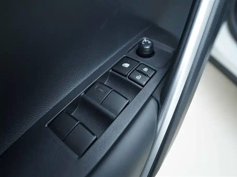 Fenglanda 2024 2.0L CVT Elite plus Edition