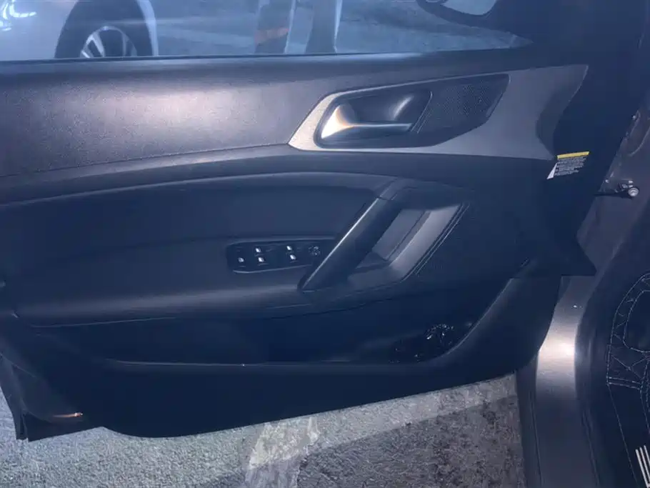 Peugeot 408 2022 1.6T Dream Edition