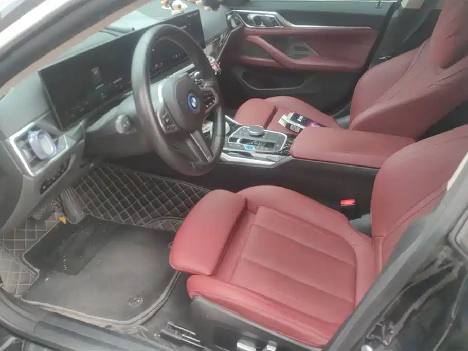 BMW i4 2023 eDrive35