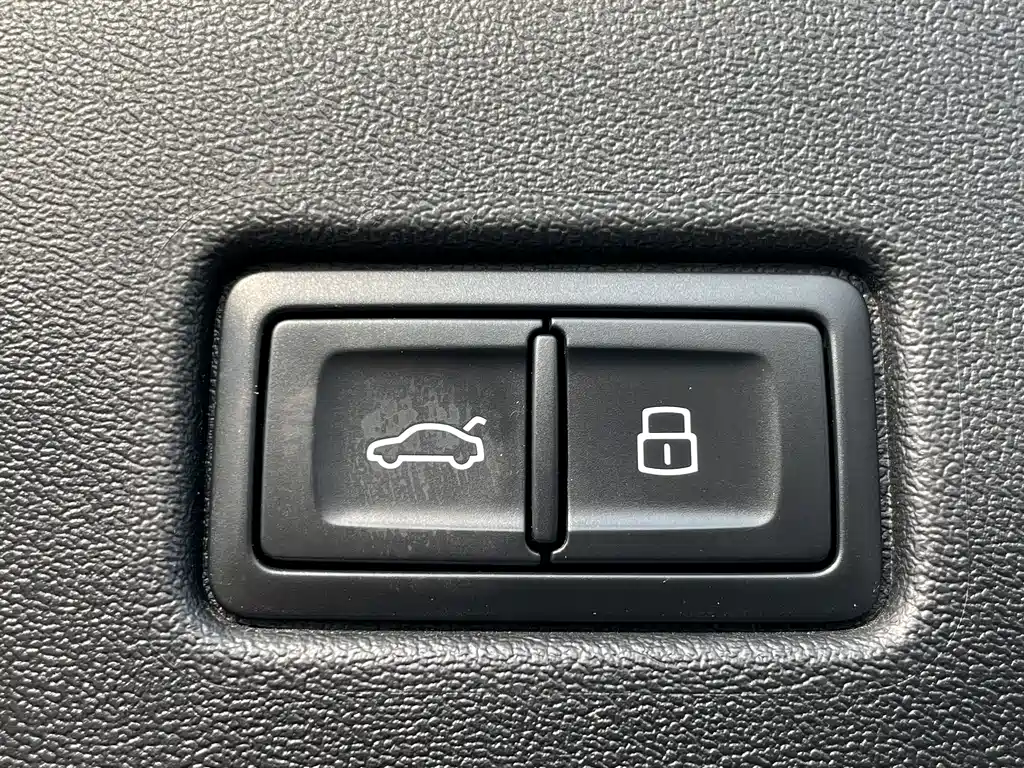 Audi Q4 e-tron 2023 model 50 e-tron quattro creative edition