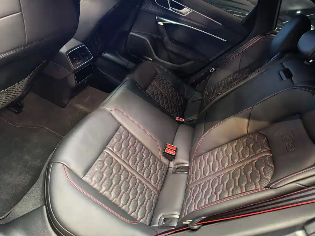 Audi RS 6 2022 RS 6 4.0 T Avant