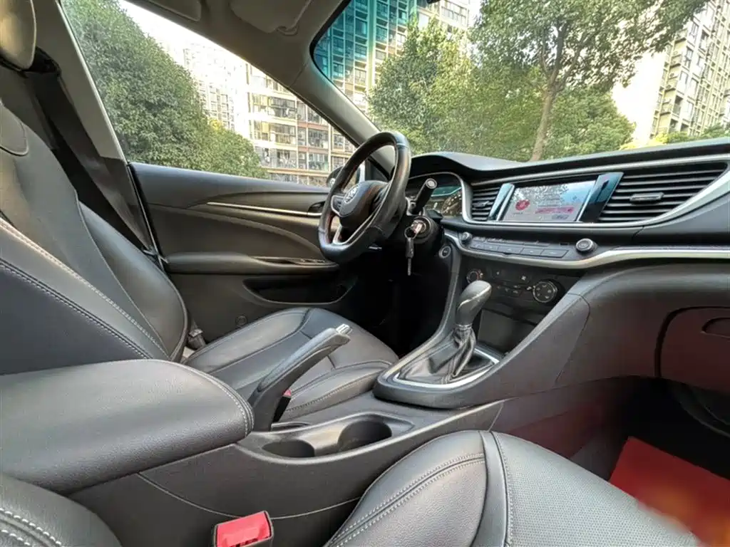 Yinglang 2021 facelift model 1.5L automatic elite type