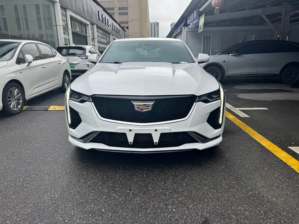 Cadillac CT4 2020 28T fashion type