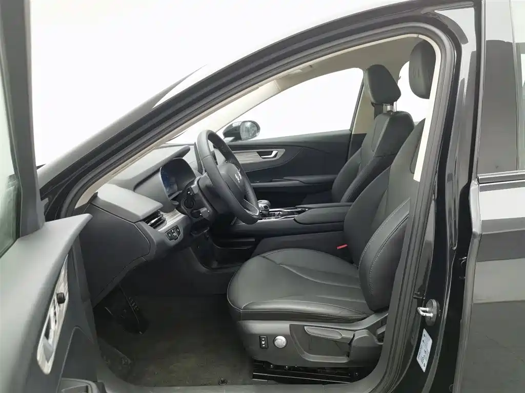 Hongqi E-QM5 2023 model 560km PLUS