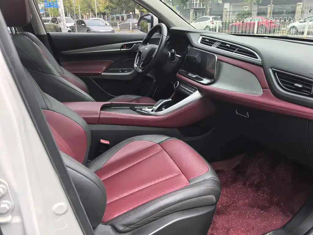 Dongfeng Fengshen AX7 2021 PRO 1.6T Automatic Glory Edition