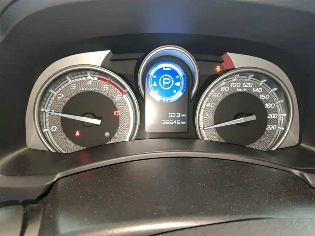 D-MAX 2020 1.9T four-wheel drive automatic comfort type country VI RZ4E Hi-Power