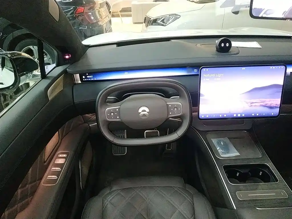 Nio ET9 2025 model 102kWh