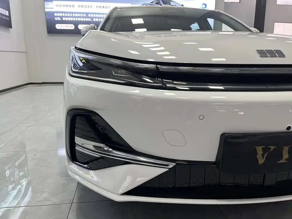 Galaxy A7 2025 EM-i 150km Discovery+ Edition