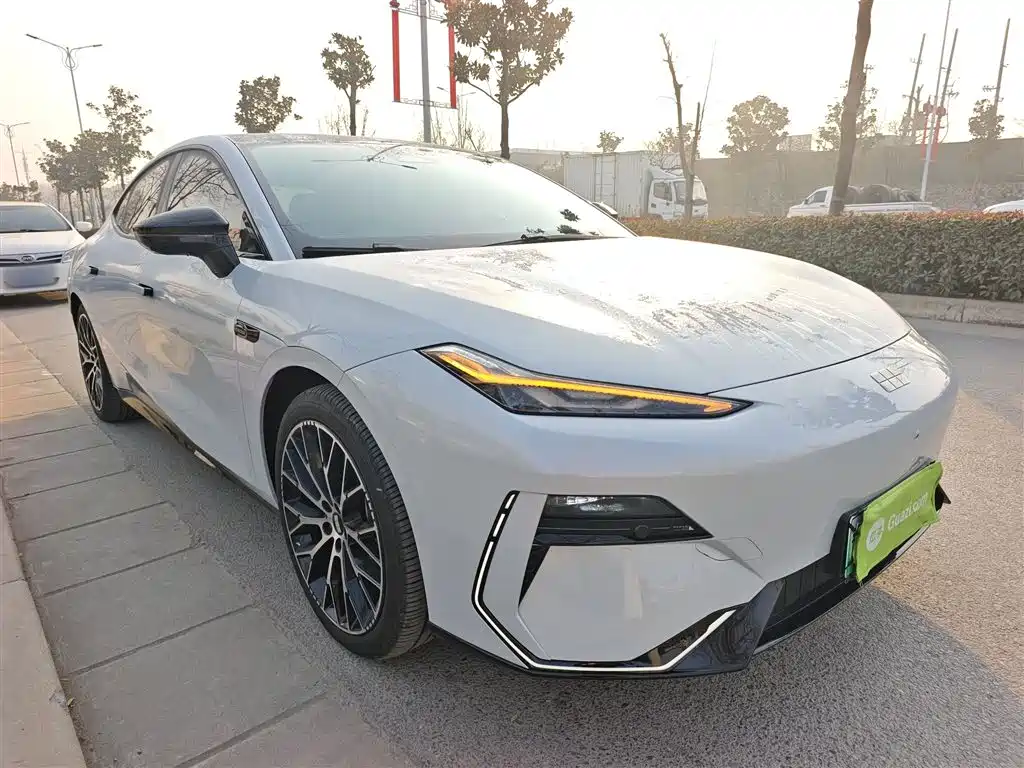 Galaxy E8 2024 620km four-wheel drive Longteng version