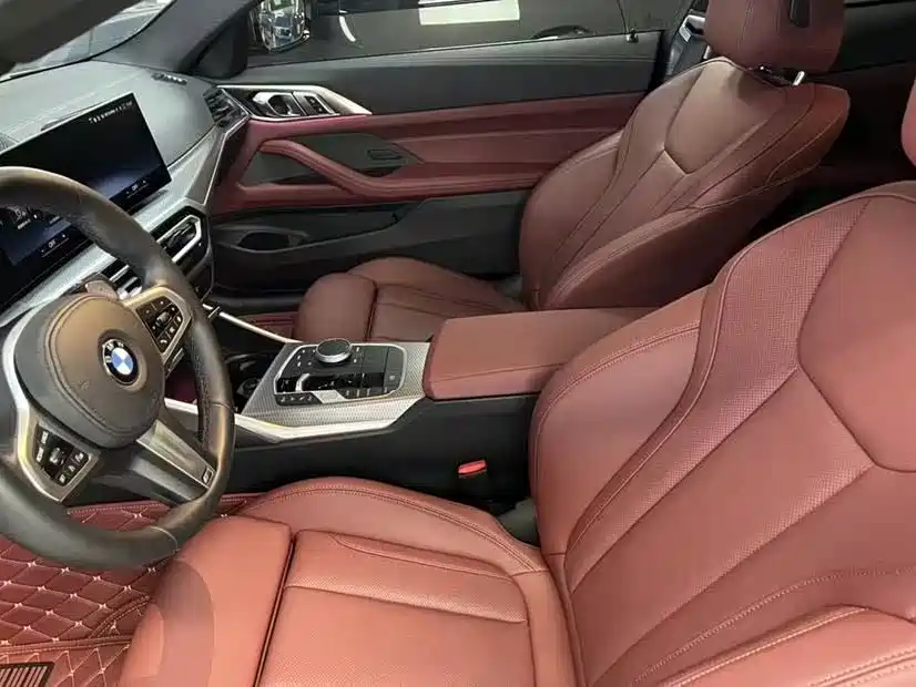 BMW 4 Series 2023 425i M Sports Yao Ye Suit