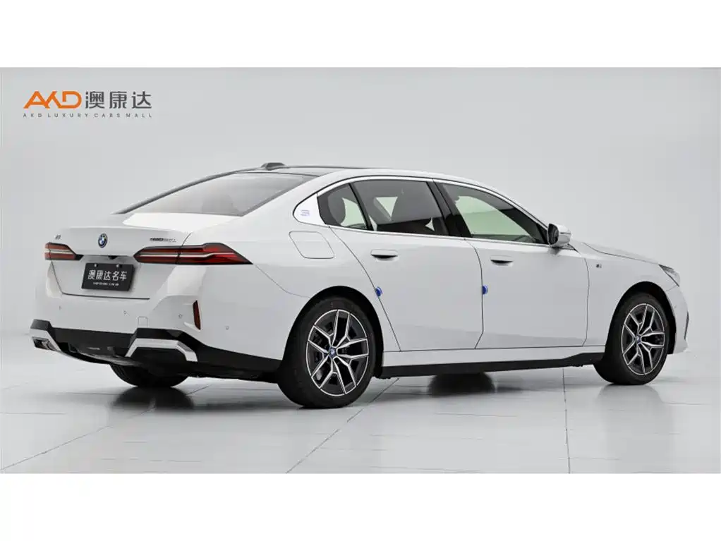 BMW i5/24 models/eDrive 35L M sports Suit