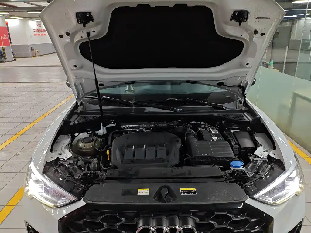 Audi Q3 Sportback 2022 model 40 TFSI fashion type